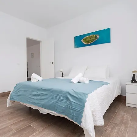 Holiday home Home2book Cozy Casa Papa, Bright Terrace & Bbq